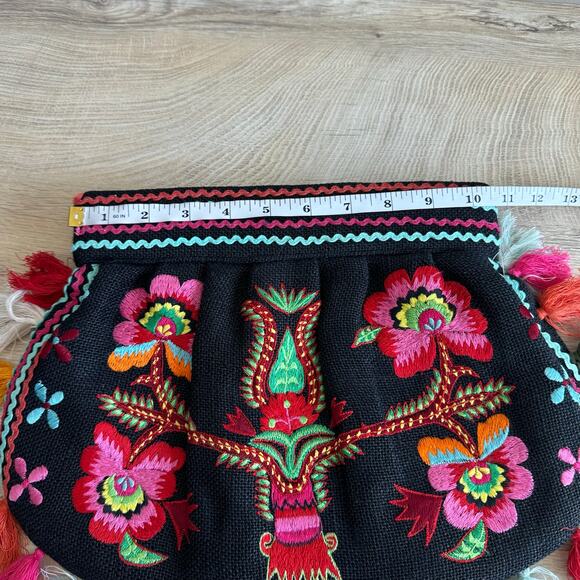 Moyna Embroidered Floral Colorful Clutch Black - Picture 7 of 9